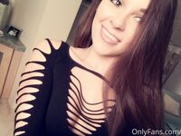 zoeyfoxx Photos