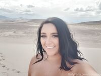 zoeyfoxx Photos