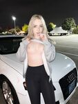 Reddit babes get naked in public!