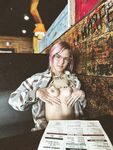 Reddit babes get naked in public!