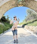 Reddit babes get naked in public!