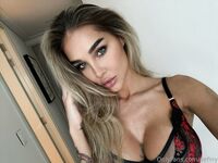 definy amateur Photos