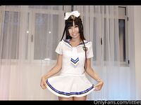Littlesubgirl
