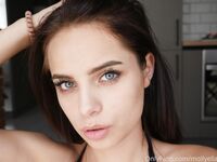 Mollyella