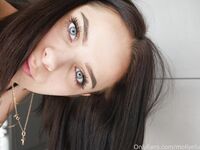 Mollyella