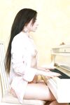 Alina J Parechi