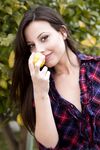 Lorena B Yaline
