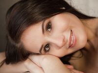 Vanessa Angel Enhavo