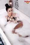 Nylonup Goddessambra Vasca01