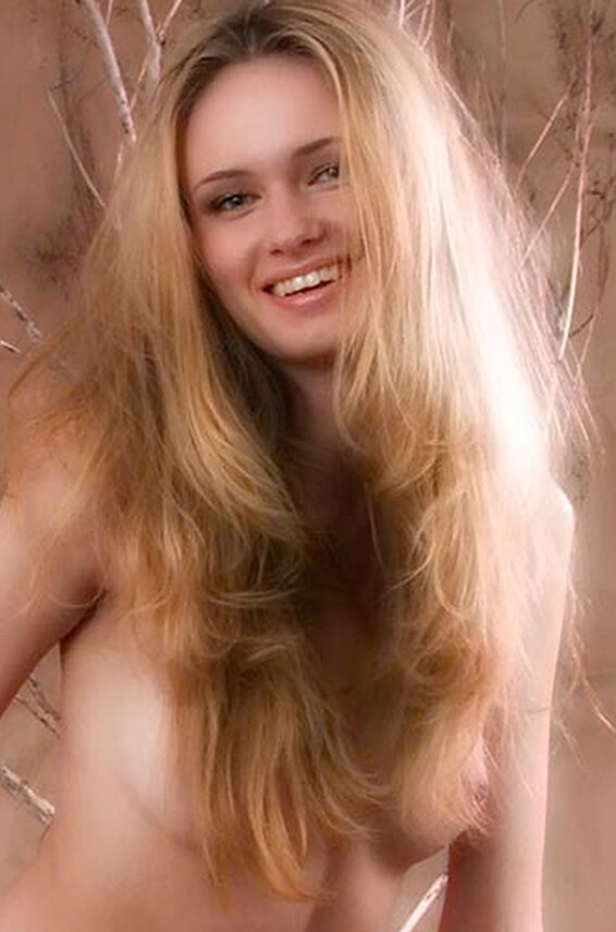 Domai_2004 01 01_TINA 4 TINA by DOMAI PHOTOGRAPHER_5c7b3_high Photos