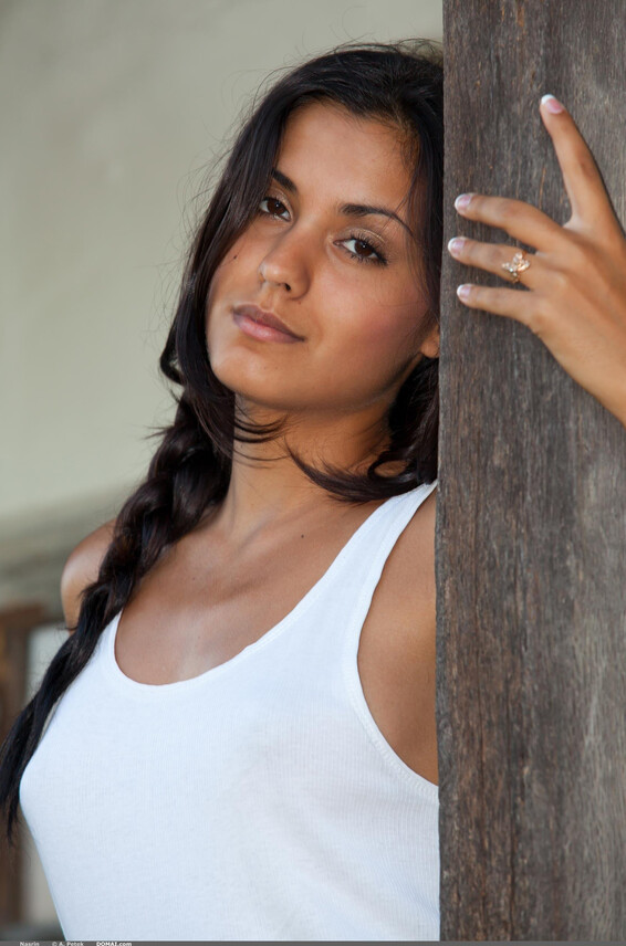 Domai_2013 01 29_BELINDA A 2 BELINDA A by ALEKSANDR PETEK_56871_high Photos