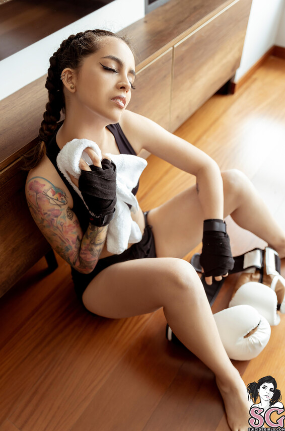 Bittersweetcallie Photo Album_ Let's get ready to rumble _ SuicideGirls Photos