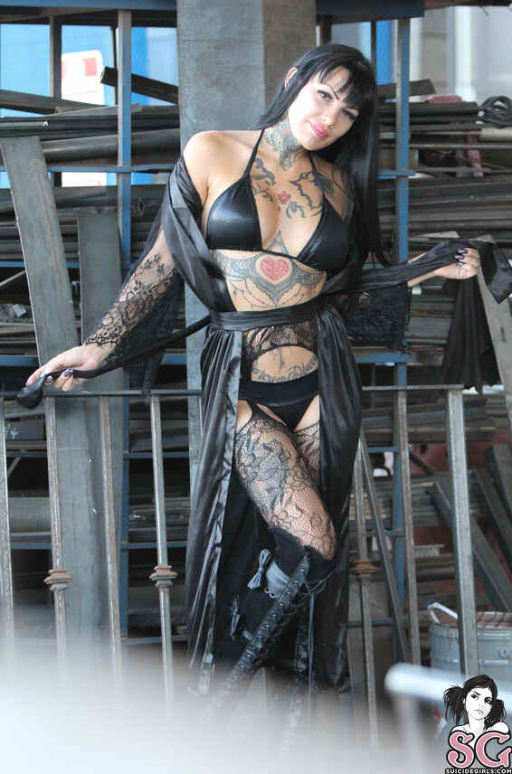 Darcydiamond90 Photo Album_ Dark Matter _ SuicideGirls Photos