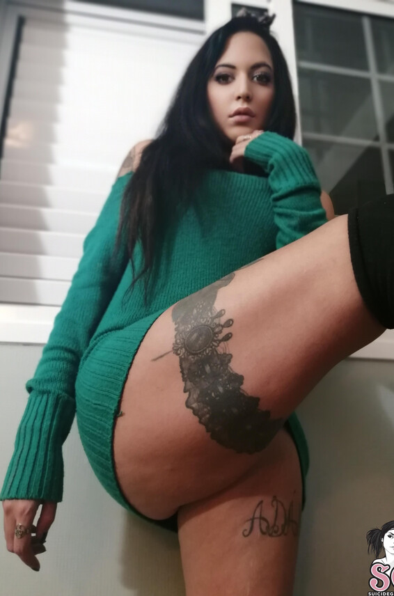 Dulce270 Photo Album_ one afternoon at home _ SuicideGirls Photos