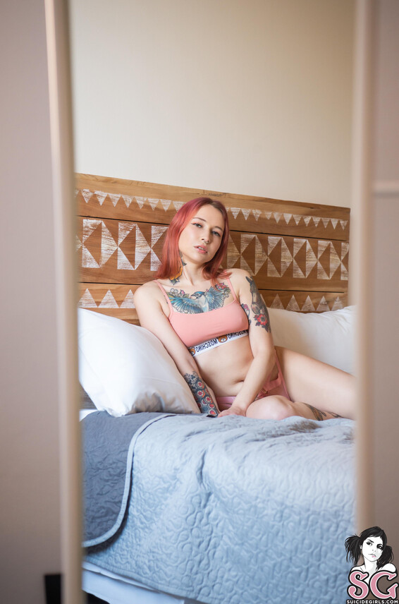 Eevy Photo Album_ sweet fawn _ SuicideGirls Photos
