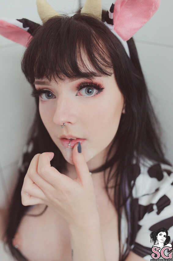 Feyafern Photo Album_ Milky Moo _ SuicideGirls Photos