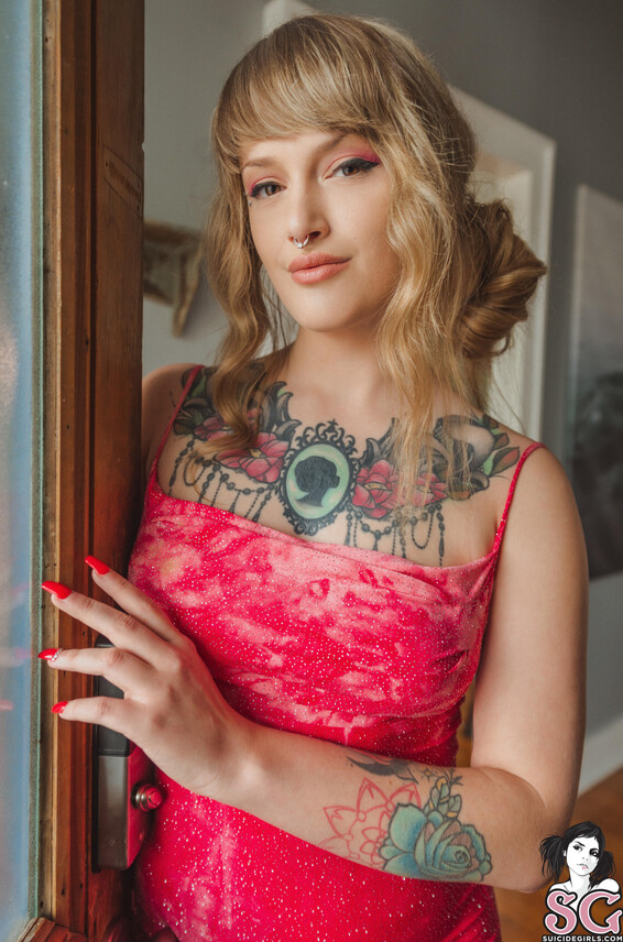 Filicity Photo Album_ The Statement Dress _ SuicideGirls Photos