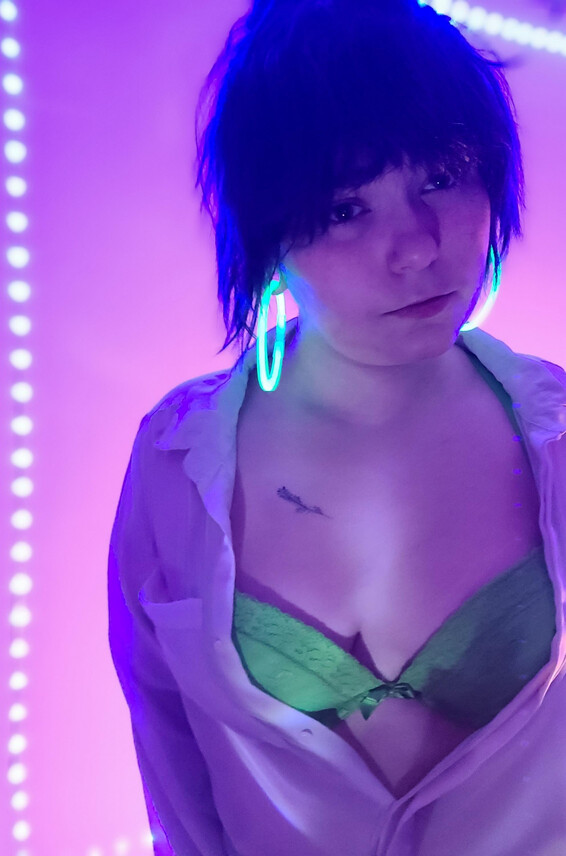 Heatherana Photo Album_ NEON DREAMS _ SuicideGirls Photos