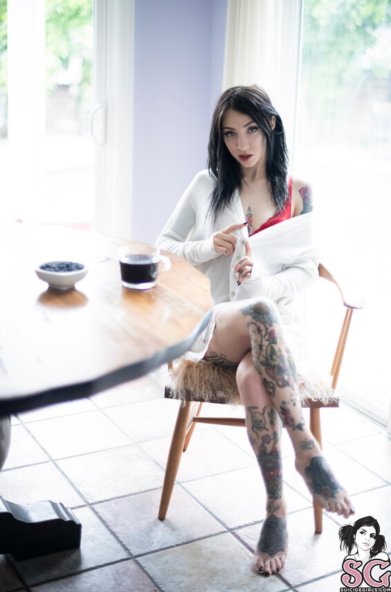 Ivory Photo Album_ Caught The Light _ SuicideGirls Photos