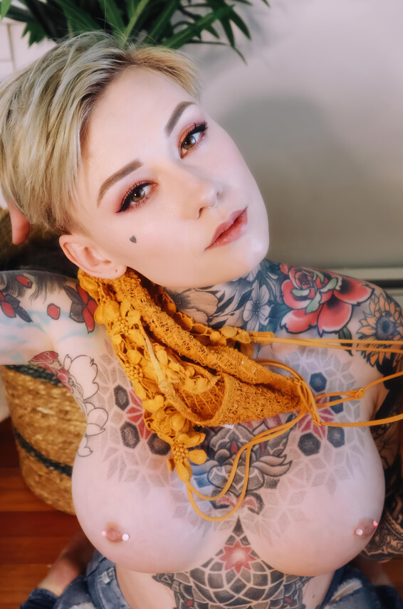 Janaestrong Photo Album_ Pocket Full of Sunshine _ SuicideGirls Photos