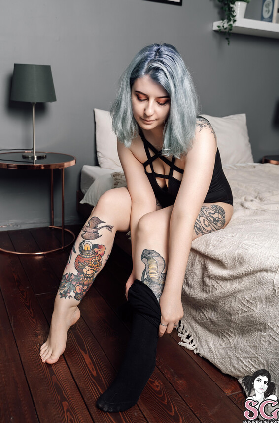 Korugaru Photo Album_ Blue and bored _ SuicideGirls Photos