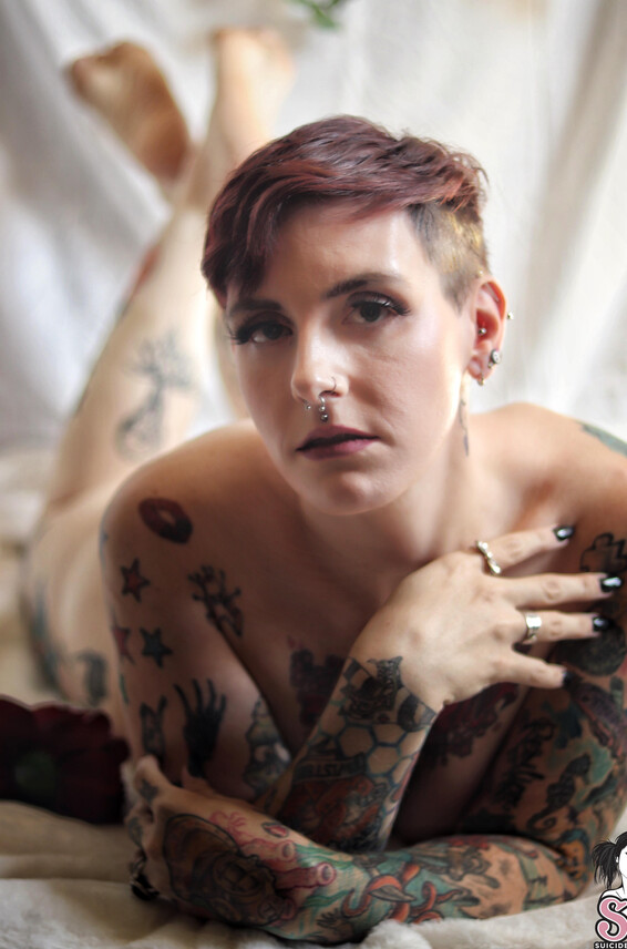 Kreatur Photo Album_ Queen of the Dark _ SuicideGirls Photos